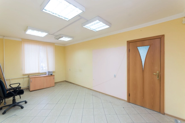 Купить офисы в Тобольске. Вариант № 4508, 2, площадь -  квм, цена 5600000 рублей