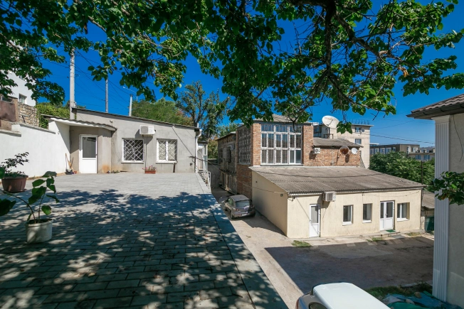 Купить коммерческую недвижимость в Севастополе. Вариант № 2065129, 4, площадь -  квм, цена 28000000 рублей