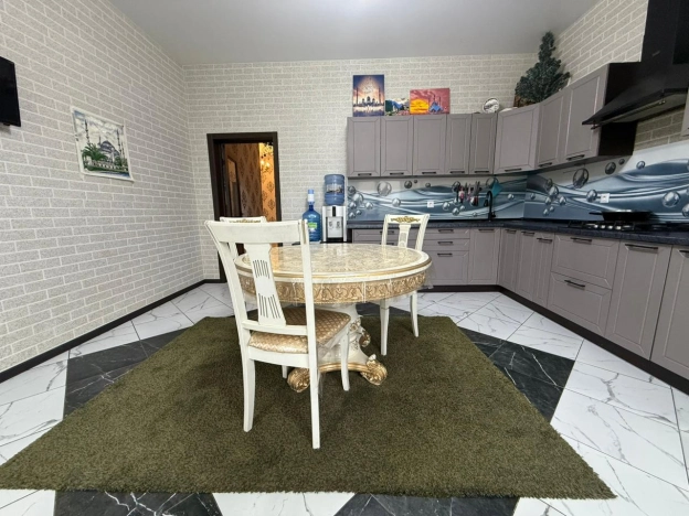 Купить дом в Москве. Вариант № 9804010, 1, площадь - квм, цена 16900000 рублей