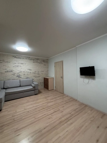 Купить квартиру у метро Дунайская в Санкт-Петербурге. Вариант № 10389234, 3, площадь -  квм, цена 8300000 рублей