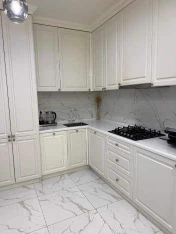 Купить трехкомнатную квартиру в Ростовской области. Вариант № 3265596, 6, площадь -  квм, цена 12500000 рублей