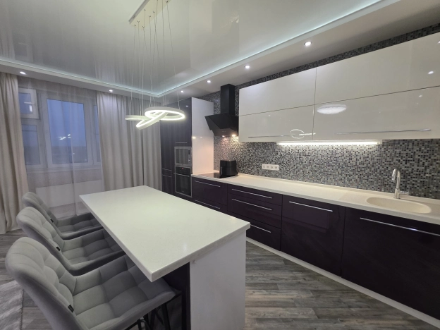 Купить квартиру в районе Сормовский в Нижнем Новгороде. Вариант № 5327427, 3, площадь -  квм, цена 21500000 рублей