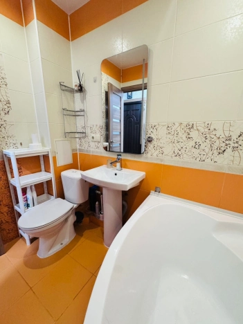 Купить трехкомнатную квартиру в Керчи. Вариант № 439337, 14, площадь - квм, цена 6499999 рублей