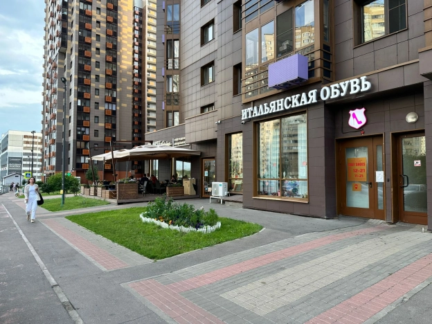 Купить трехкомнатную квартиру в Одинцове. Вариант № 627421, 38, площадь -  квм, цена 29500000 рублей