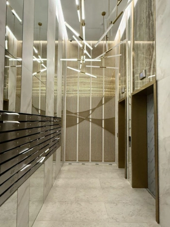 Купить квартиру в Москве. Вариант № 10058076, 1, площадь -  квм, цена 81999000 рублей