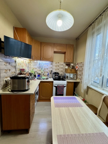 Купить трехкомнатную квартиру на улице Саларьевская в Москве. Вариант № 10597374, 3, площадь - квм, цена 19000000 рублей