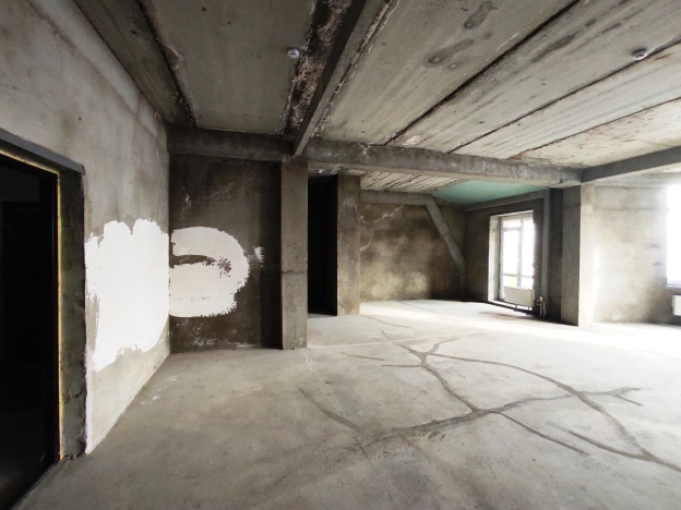 Купить двухкомнатную квартиру на улице 10 лет Октября в Омске. Вариант № 28898, 5, площадь -  квм, цена 11500000 рублей