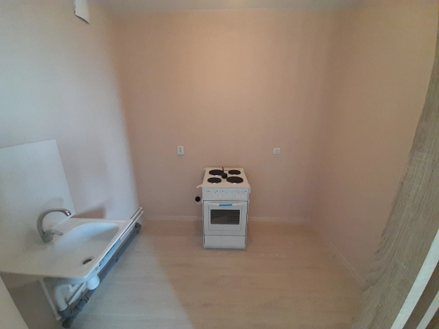 Купить двухкомнатную квартиру в Микрорайоне Ручейный, Сыктывкар в Сыктывкаре. Вариант № 58932, 6, площадь -  квм, цена 5000000 рублей