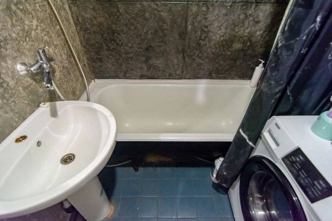 Купить однокомнатную квартиру на улице проезд Алексея Афанасьева в Петрозаводске. Вариант № 3064615, 18, площадь -  квм, цена 3800000 рублей