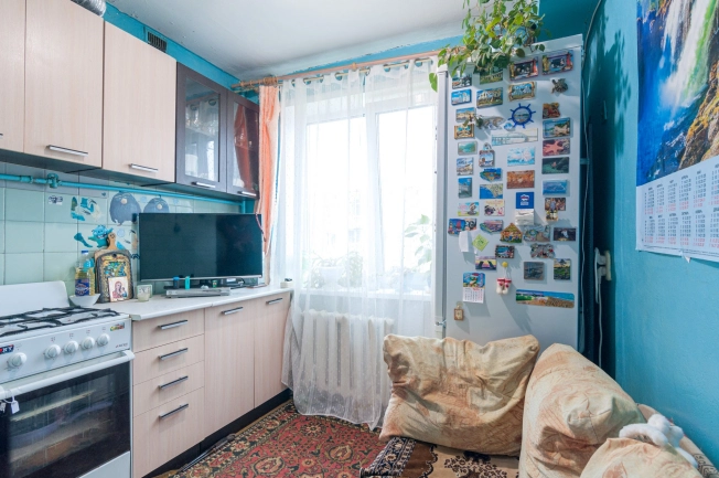 Купить квартиру в Вологодской области. Вариант № 7583070, 4, площадь -  квм, цена 1900000 рублей