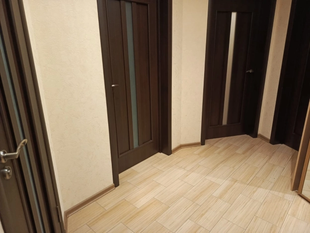 Купить двухкомнатную квартиру на улице Селезнёва в Краснодаре. Вариант № 25720, 2, площадь -  квм, цена 6200000 рублей