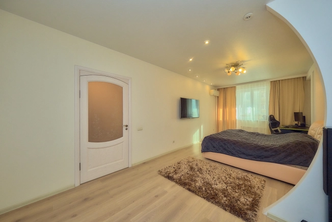 Купить двухкомнатную квартиру в районе Железнодорожный в Рязани. Вариант № 3975570, 17, площадь -  квм, цена 13850000 рублей