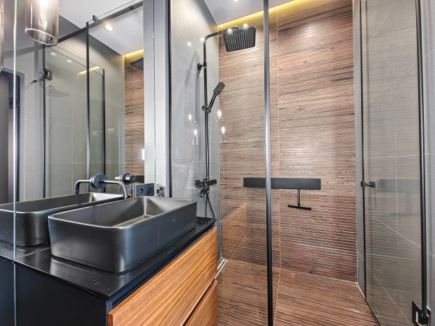 Купить квартиру в районе Октябрьский в Новосибирске. Вариант № 2030620, 23, площадь -  квм, цена 18290000 рублей