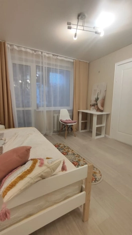 Купить трехкомнатную квартиру в Ростовской области. Вариант № 3651933, 4, площадь -  квм, цена 5500000 рублей