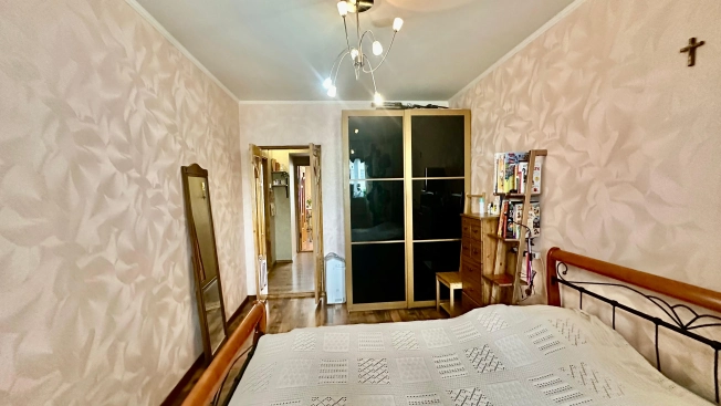 Купить квартиру на улице Комсомольская в Южно-Сахалинске. Вариант № 44358, 5, площадь -  квм, цена 10800000 рублей