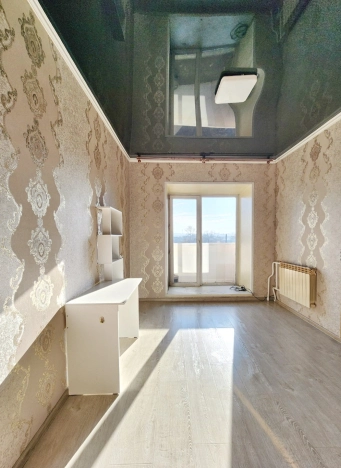 Купить трехкомнатную квартиру в Кызыле. Вариант № 17461, 3, площадь - квм, цена 9200000 рублей