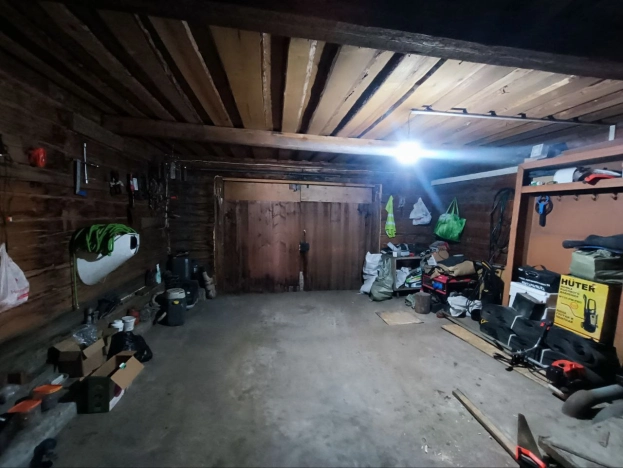 Купить дом на улице Административная в Иркутской области. Вариант № 7893650, 10, площадь -  квм, цена 5800000 рублей