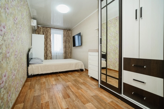 Купить квартиру в Омске. Вариант № 9088344, 7, площадь -  квм, цена 4200000 рублей