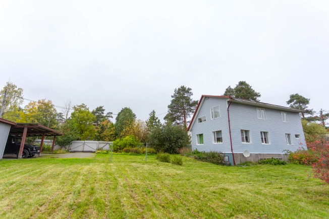 Купить дом в Петрозаводске. Вариант № 6658041, 4, площадь -  квм, цена 12990000 рублей