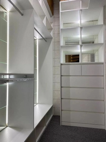 Купить трехкомнатную квартиру в районе Кировский в Ростове-на-Дону. Вариант № 24809, 19, площадь -  квм, цена 9900000 рублей