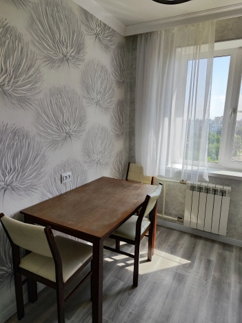 Купить однокомнатную квартиру в Омске. Вариант № 3939594, 1, площадь -  квм, цена 4000000 рублей