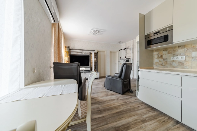 Купить двухкомнатную квартиру в Всеволожске. Вариант № 42312, 9, площадь -  квм, цена 12990000 рублей