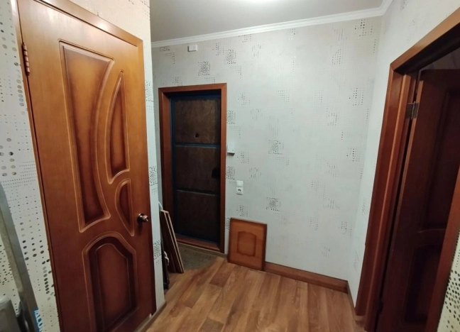 Купить однокомнатную квартиру в Старом Осколе. Вариант № 9807880, 1, площадь -  квм, цена 4450000 рублей