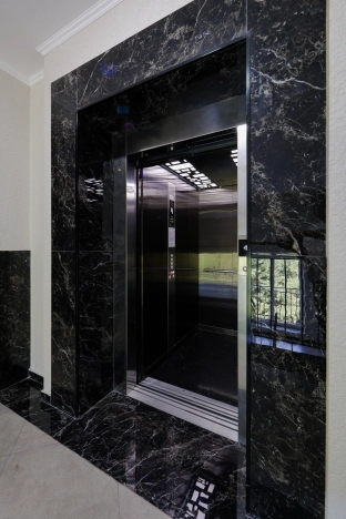 Купить квартиру в Пионерском. Вариант № 3038455, 22, площадь -  квм, цена 19000000 рублей