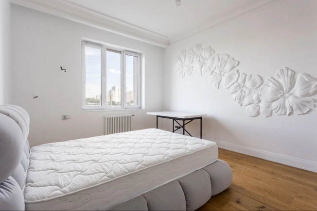 Купить четырехкомнатную квартиру в Новосибирской области. Вариант № 9094028, 31, площадь -  квм, цена 32000000 рублей