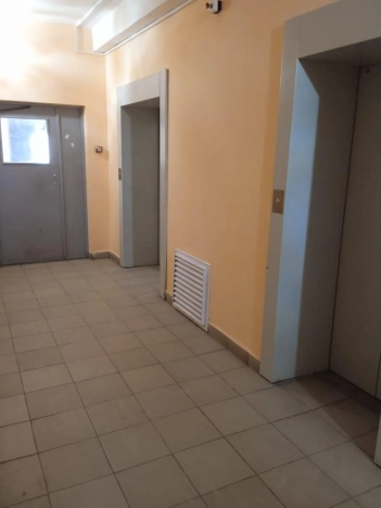 Купить двухкомнатную квартиру в Омске. Вариант № 1366468, 44, площадь -  квм, цена 8000000 рублей