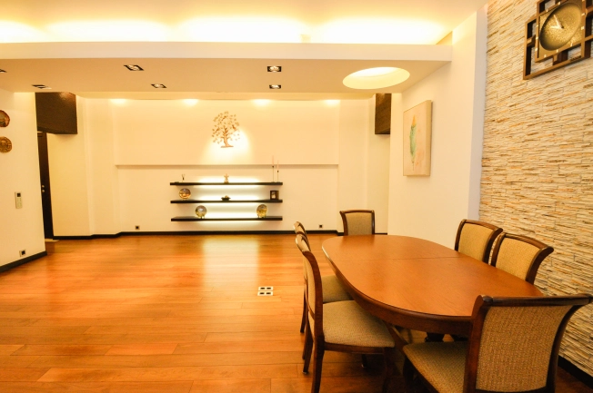 Купить трехкомнатную квартиру на вторичке на улице Костычева в Новосибирске. Вариант № 22154, 14, площадь -  квм, цена 14500000 рублей