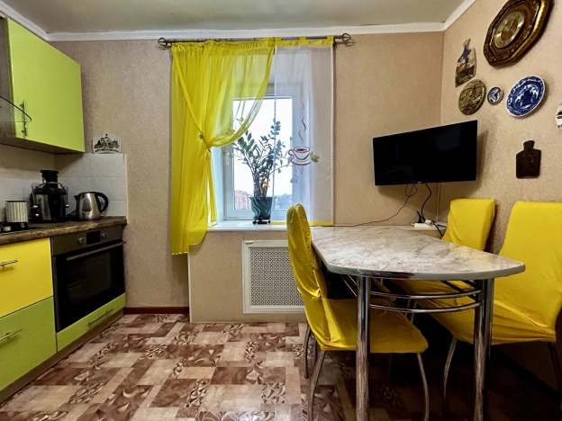 Купить двухкомнатную квартиру на улице Берёзовая в Калужской области. Вариант № 3976681, 1, площадь -  квм, цена 3249450 рублей