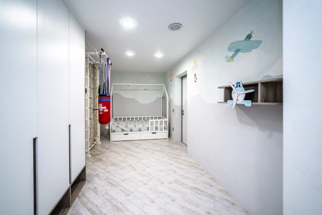 Купить четырехкомнатную квартиру в Краснодаре. Вариант № 525870, 20, площадь -  квм, цена 13200000 рублей