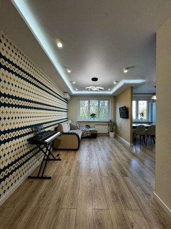 Купить трехкомнатную квартиру на улице Университетский проспект в Волгограде. Вариант № 9151499, 8, площадь -  квм, цена 7600000 рублей