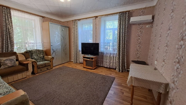 Купить трехкомнатную квартиру на улице Новороссийское шоссе в Краснодарском крае. Вариант № 9969, 4, площадь -  квм, цена 5800000 рублей