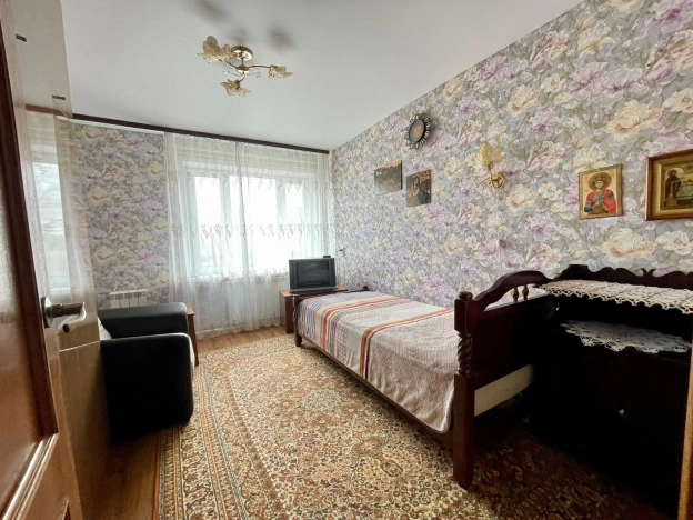 Купить трехкомнатную квартиру в Калуге. Вариант № 1787, 10, площадь -  квм, цена 5900000 рублей