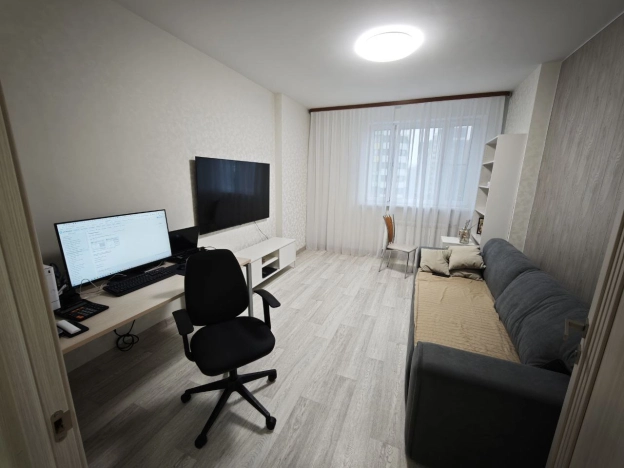 Купить квартиру в Москве. Вариант № 10393000, 14, площадь -  квм, цена 27800000 рублей