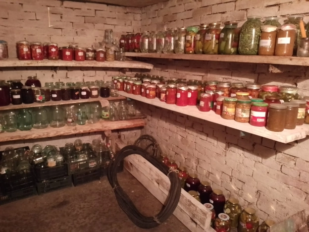 Купить трехкомнатную квартиру на улице Молодёжная в Республике Татарстан (татарстан). Вариант № 14097, 15, площадь -  квм, цена 2400000 рублей