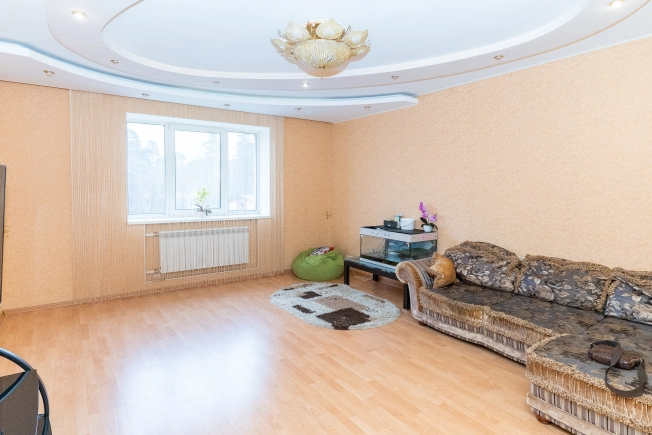 Купить трехкомнатную квартиру в Микрорайоне Лимончики, Ковров в Коврове. Вариант № 5842862, 10, площадь -  квм, цена 11950000 рублей