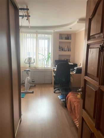 Купить трехкомнатную квартиру в Кузнецке. Вариант № 24672, 3, площадь -  квм, цена 7100000 рублей