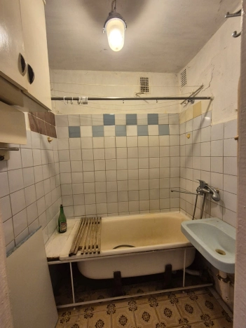 Купить трехкомнатную квартиру в Сыктывкаре. Вариант № 37144, 17, площадь -  квм, цена 5500000 рублей