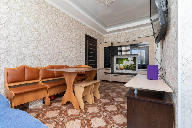 Купить дом в Омске. Вариант № 5779, 10, площадь -  квм, цена 9360000 рублей