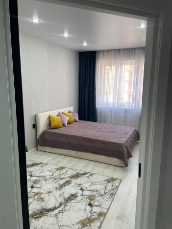 Купить квартиру в ЖК Губернский в Краснодаре. Вариант № 7604036, 5, площадь -  квм, цена 6300000 рублей