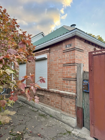 Купить дом в Таганроге. Вариант № 3205837, 0, площадь -  квм, цена 4100000 рублей