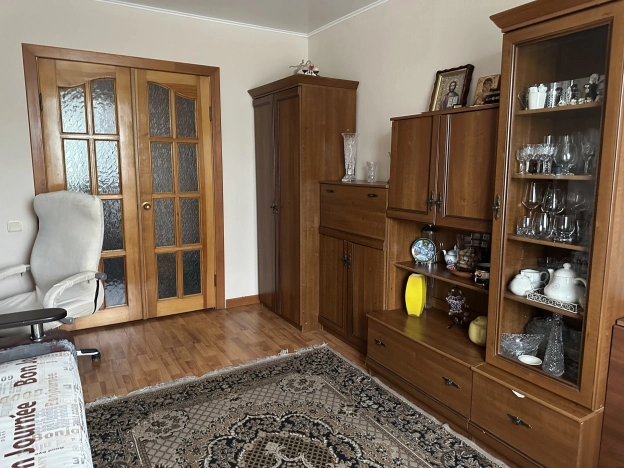 Купить трехкомнатную квартиру в Ростовской области. Вариант № 6912625, 2, площадь -  квм, цена 5800000 рублей