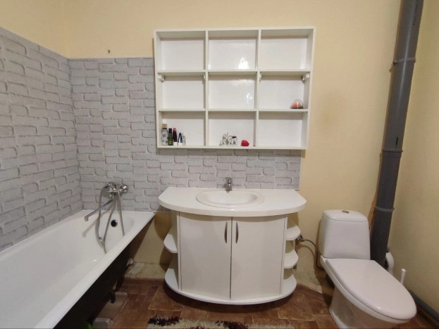 Снять квартиру в районе Ленинградский в Калининграде. Вариант № 8760046, 27, площадь -  квм, цена 40000 рублей