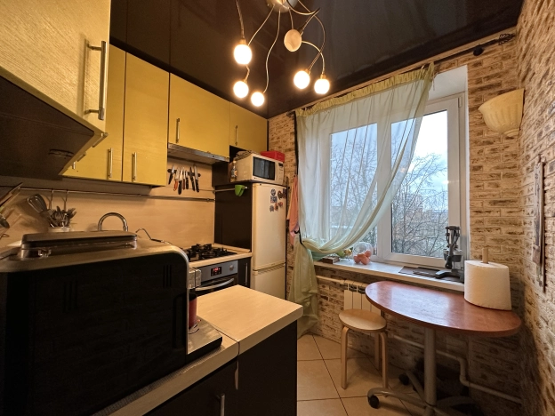 Купить трехкомнатную квартиру в Санкт-Петербурге. Вариант № 9327975, 15, площадь -  квм, цена 12900000 рублей