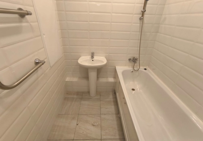 Купить квартиру в Москве. Вариант № 9976551, 4, площадь -  квм, цена 13184000 рублей