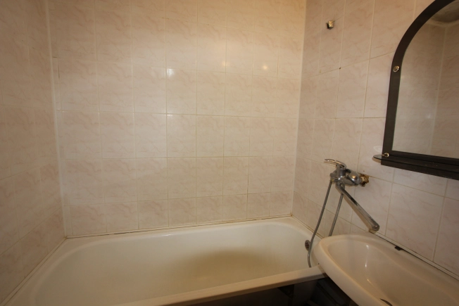 Купить двухкомнатную квартиру в Республике Башкортостан. Вариант № 7349, 12, площадь -  квм, цена 3800000 рублей