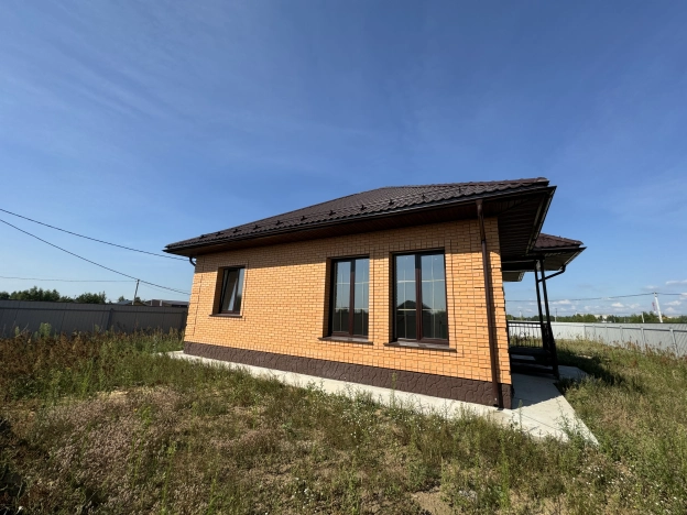 Купить дом в Москве. Вариант № 120, 1, площадь - квм, цена 7695000 рублей